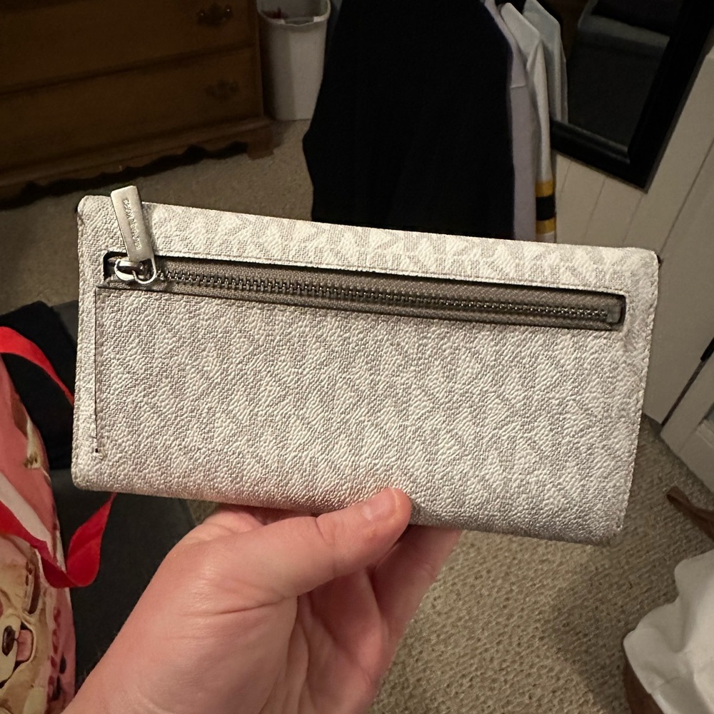 Michael Kors Silver Wallet